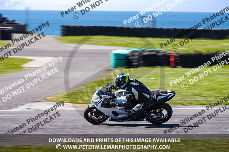anglesey no limits trackday;anglesey photographs;anglesey trackday photographs;enduro digital images;event digital images;eventdigitalimages;no limits trackdays;peter wileman photography;racing digital images;trac mon;trackday digital images;trackday photos;ty croes